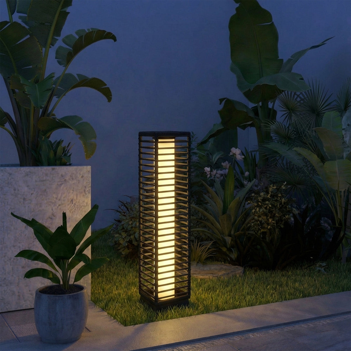 Garden Rattan Lamp, 68 cm Solar Rattan Floor Lamp, Solar Garden Light with Auto On/Off LEDs, IP44 Waterproof, Black